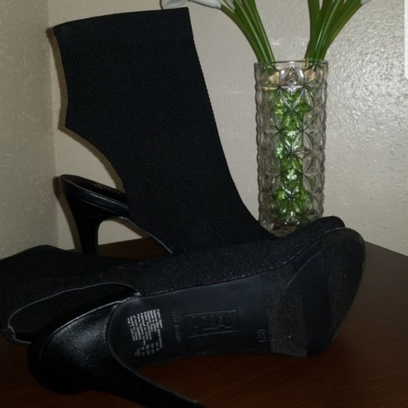 Peep Toe Heels - Picture 3 of 3